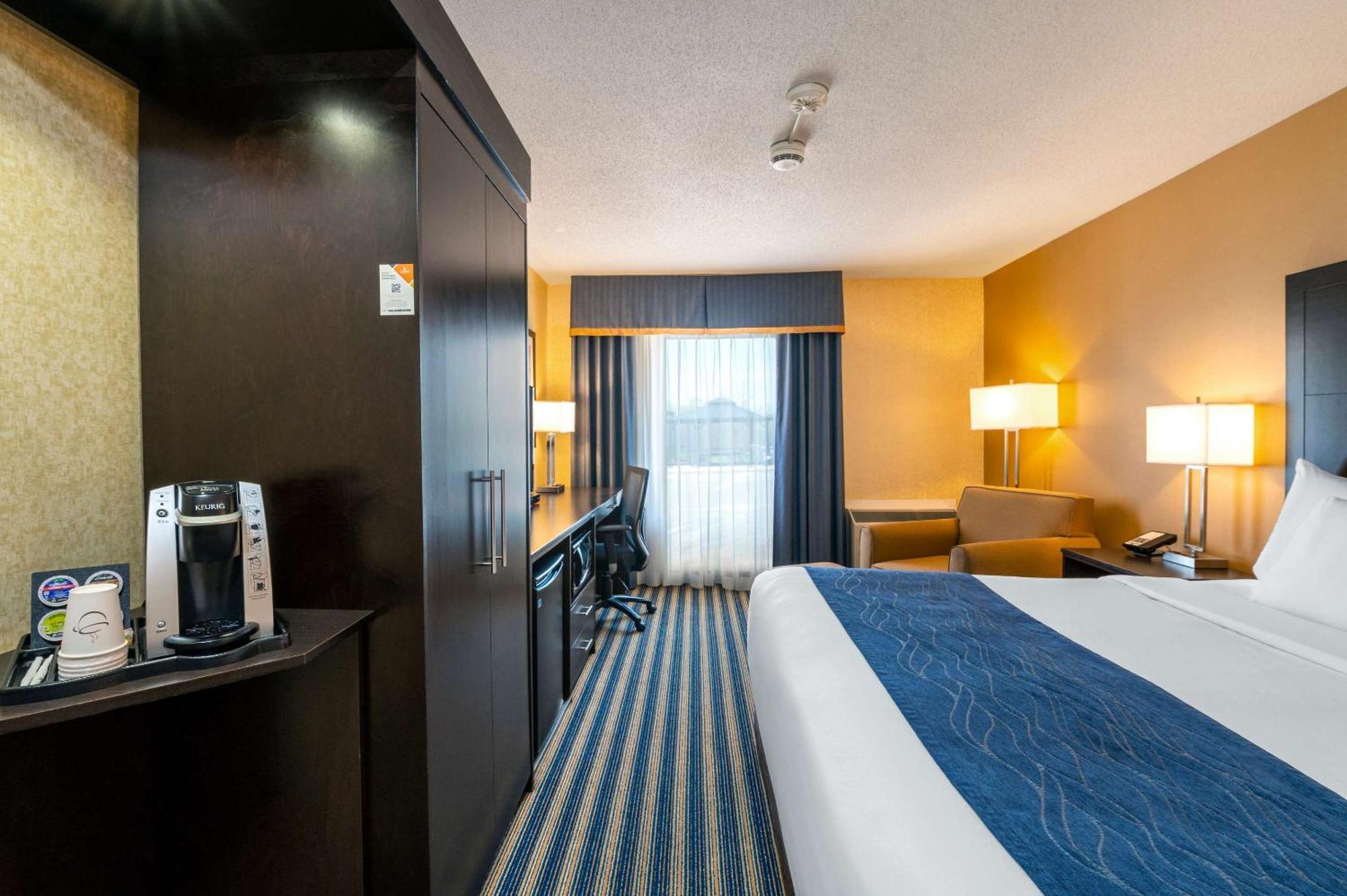 Comfort Inn Saint Thomas Exteriér fotografie